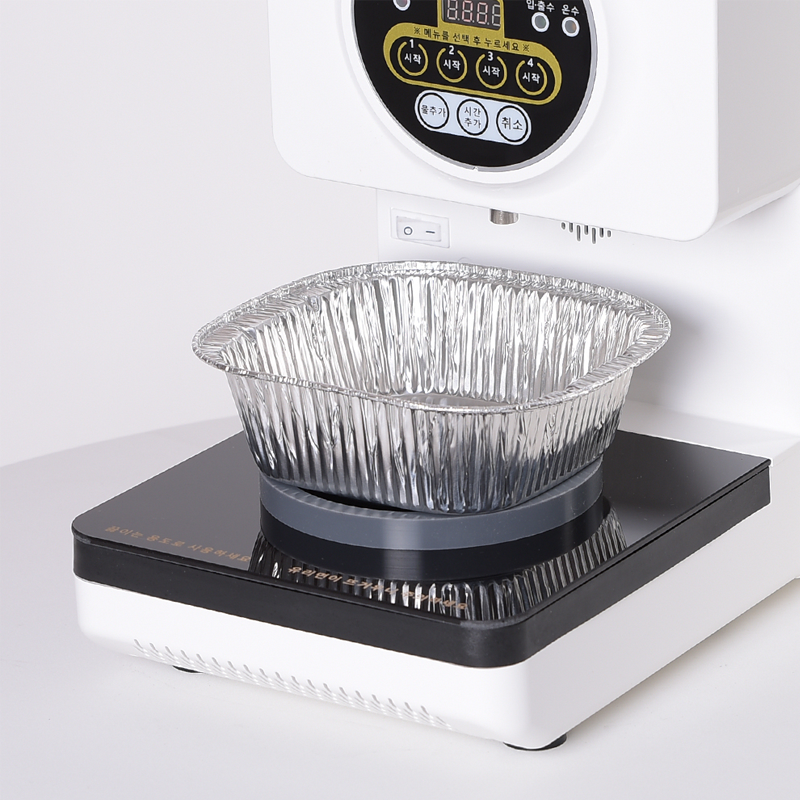 Can-ezcook silicone ring showing its flexible, smooth design suitable for everyday wear.