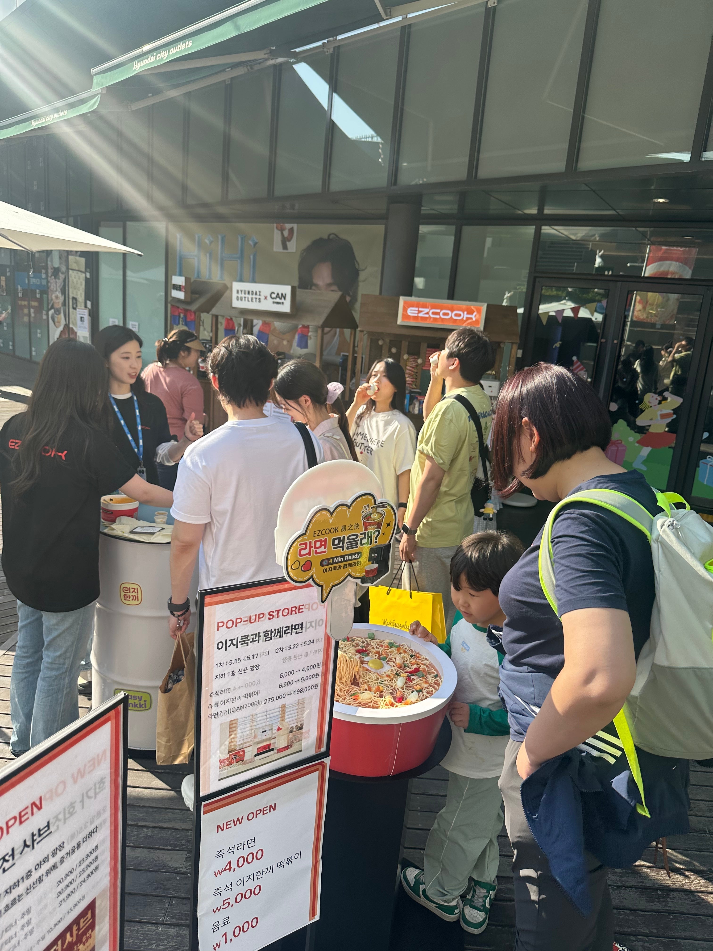 EZCOOK Dongdaemun Pop-Up Recap: Six Days of Korean Ramyun at Hyundai Outlet | May 2026